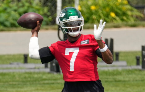 Jets' Geno Smith focused on getting back to work after being off-field 'distraction' in offseason